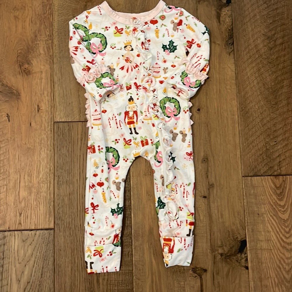 GUC SweetHoney Nutcracker Footie size 6M